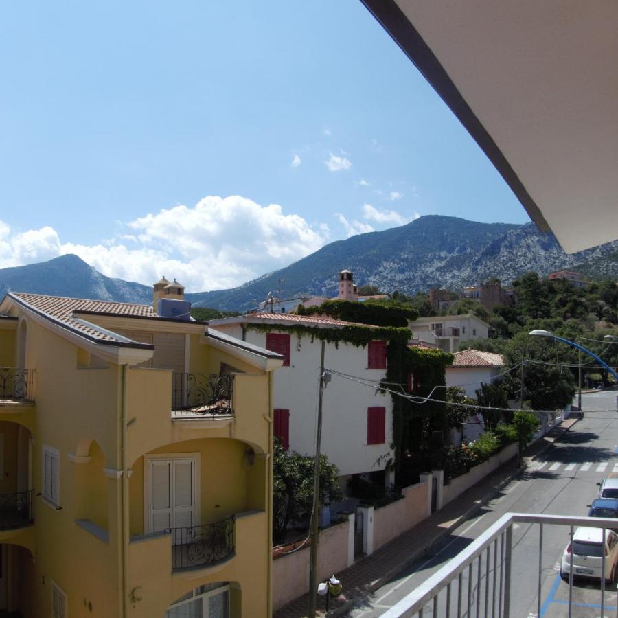Near The Port Apartment Cala Gonone Εξωτερικό φωτογραφία