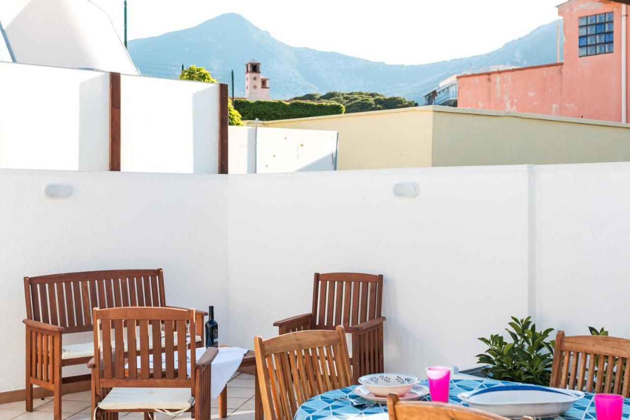 Near The Port Apartment Cala Gonone Εξωτερικό φωτογραφία